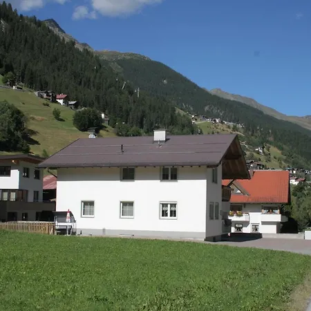 Haus Karin * 카플